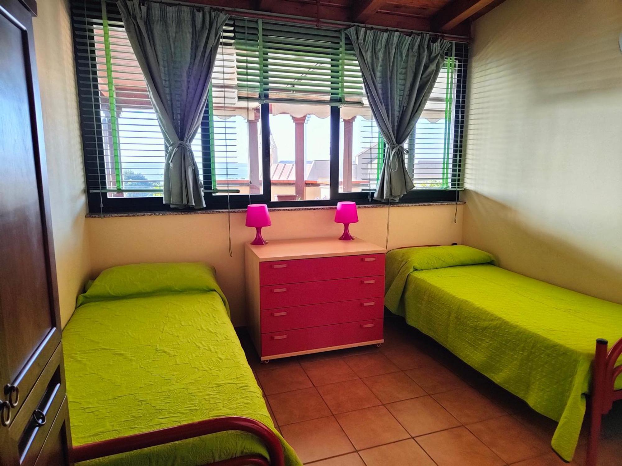 "Appartamento Del Mare Gliaca" Con Vista Isole Eolie,Ampia Terrazza,Wifi E Parcheggio Privato Gratuito Piraino Dış mekan fotoğraf